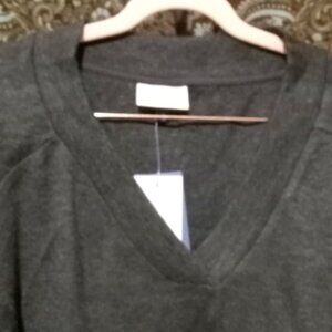 Women's XL Leisure Studio Sweatshirt - Universal Thread™ NWT V-Neck Black